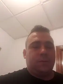 Snapshot of Ismael993A chatting on May 9, 11:26 am Ismael993A online show from May 9, 11:26 am