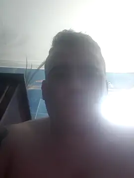 Snapshot of Ismael993A chatting on May 12, 8:39 pm Ismael993A online show from May 12, 8:39 pm