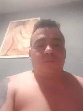 Snapshot of Ismael993A chatting on May 18, 7:09 pm Ismael993A online show from May 18, 7:09 pm
