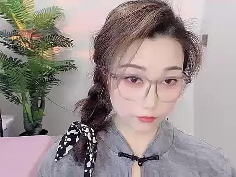 Yunxi- online show from April 24, 2:08 pm