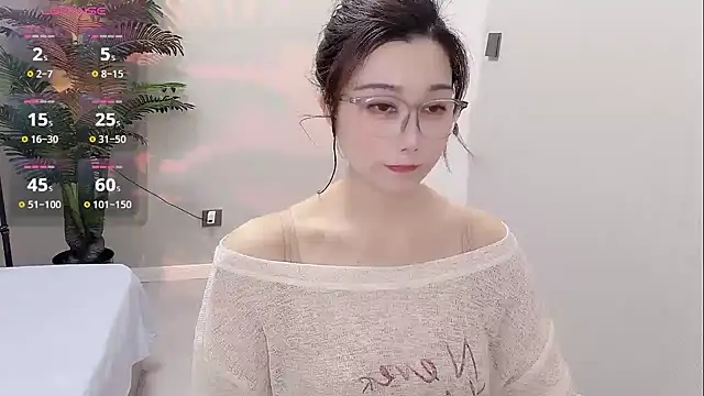 Yunxi- online show from May 24, 2:33 pm