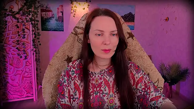 LanaRadiance online show from June 5, 1:17 pm