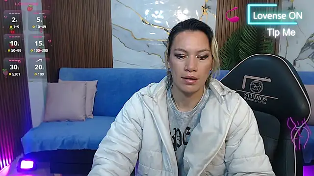 alonddra tay online show from May 24, 11:37 am