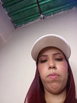 Snapshot of Samiragrey chatting on May 28, 9:34 pm Samiragrey online show from May 28, 9:34 pm