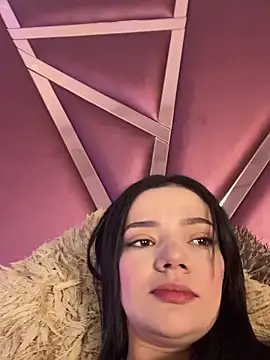 ZoeHarpers online show from June 19, 11:36 am