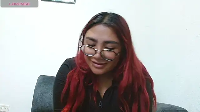 Snapshot of lucyheart_8 chatting on May 21, 10:17 pm lucyheart 8 online show from May 21, 10:17 pm