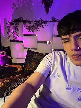 Poison Boys online show from July 3, 1:45 am