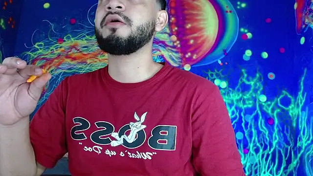 Snapshot of jmac_69 chatting on April 12, 12:37 am jmac 69 online show from April 12, 12:37 am