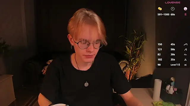Liam Blair online show from April 22, 5:43 am