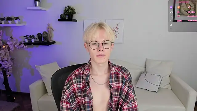 Liam Blair online show from July 11, 3:31 am