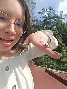 Lilith0423 online show from May 25, 8:48 pm