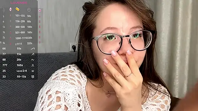 RebeccaDelmedico online show from April 15, 7:58 pm