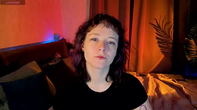 Ricki Bloom online show from July 2, 1:16 am