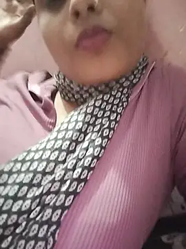 Snapshot of Cute_Kammna chatting on July 24, 6:44 am Cute Kammna online show from July 24, 6:44 am