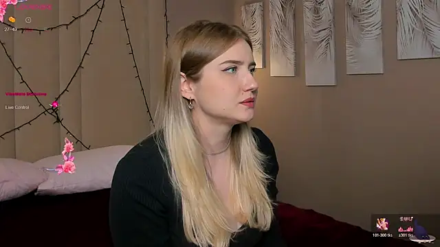 Liacandy  online show from April 14, 8:53 am