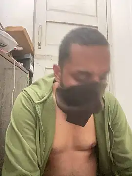 Snapshot of rathorejii chatting on April 10, 4:33 pm rathorejii online show from April 10, 4:33 pm