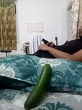 Snapshot of rathorejii chatting on April 16, 4:41 pm rathorejii online show from April 16, 4:41 pm