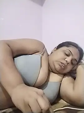 Snapshot of hotsilk21 chatting on July 25, 6:38 pm hotsilk21 online show from July 25, 6:38 pm