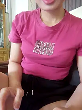 Snapshot of Rio274 chatting on April 13, 1:11 am Rio274 online show from April 13, 1:11 am