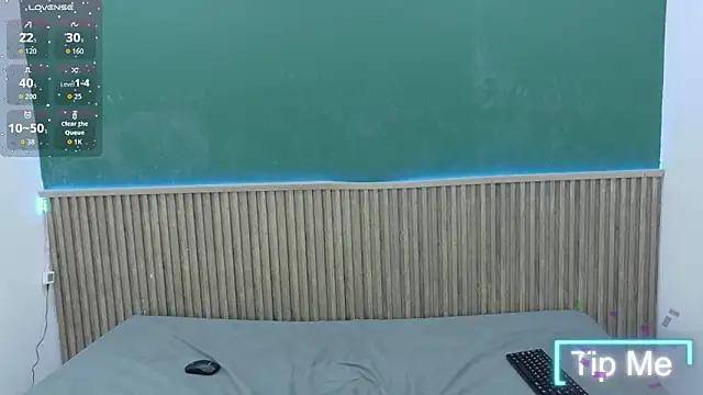 isabellakath online show from April 14, 12:55 pm