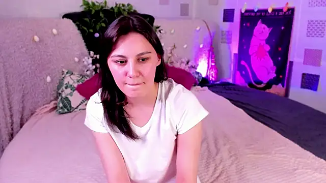 Snapshot of www_Lily chatting on April 12, 1:27 pm www Lily online show from April 12, 1:27 pm