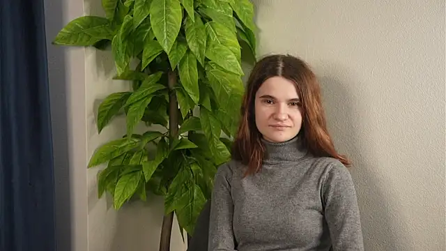 Snapshot of LitaLoeppke chatting on April 13, 10:43 am LitaLoeppke online show from April 13, 10:43 am