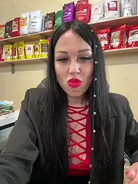 Snapshot of Alenka_ki chatting on May 6, 5:57 am Alenka ki online show from May 6, 5:57 am