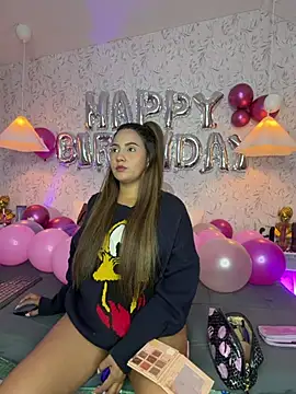Snapshot of Brenda_Brm chatting on June 18, 1:15 pm Brenda Brm online show from June 18, 1:15 pm