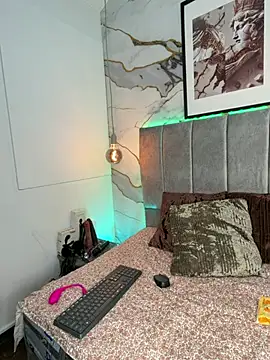 Snapshot of Brenda_Brm chatting on July 8, 12:31 pm Brenda Brm online show from July 8, 12:31 pm