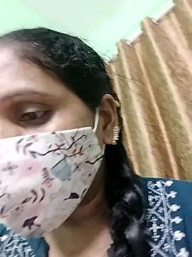 Snapshot of Monika_telugu_queen chatting on May 10, 4:45 pm Monika telugu queen online show from May 10, 4:45 pm