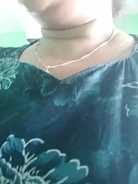 Snapshot of Monika_telugu_queen chatting on June 29, 9:37 am Monika telugu queen online show from June 29, 9:37 am