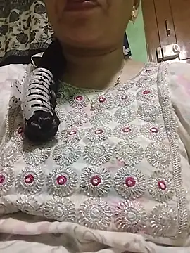 Snapshot of Monika_telugu_queen chatting on June 30, 9:27 pm Monika telugu queen online show from June 30, 9:27 pm