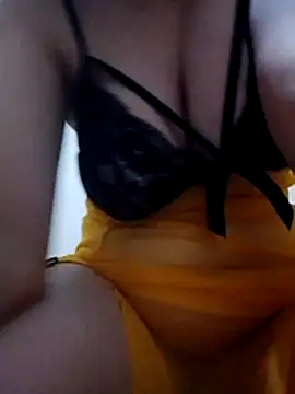 Snapshot of farah69sex chatting on August 1, 5:50 am farah69sex online show from August 1, 5:50 am