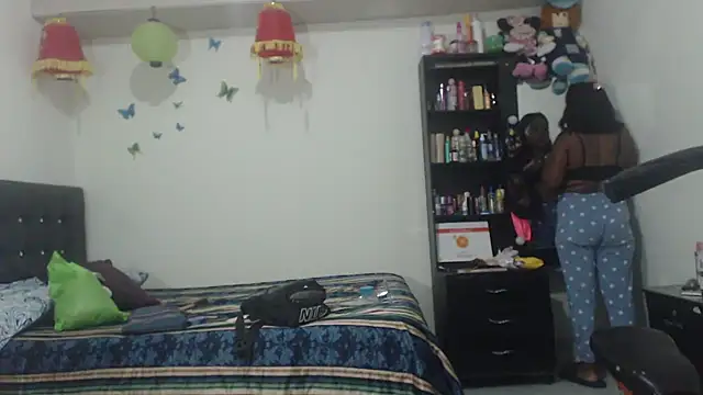 Snapshot of hotbrunettecasandra chatting on March 13, 11:08 am hotbrunettecasandra online show from March 13, 11:08 am