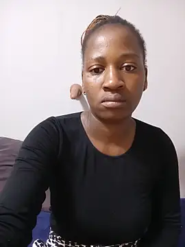 Snapshot of DimpleQueen_01 chatting on June 12, 4:22 am DimpleQueen 01 online show from June 12, 4:22 am