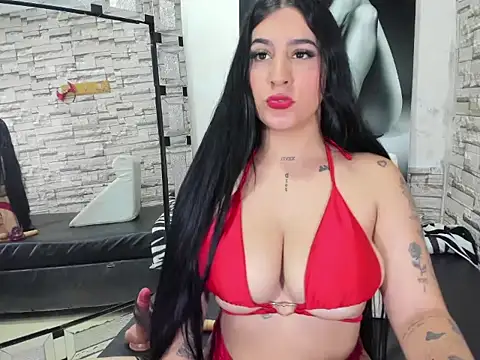 Snapshot of SamiBigAss chatting on April 18, 5:17 pm SamiBigAss online show from April 18, 5:17 pm