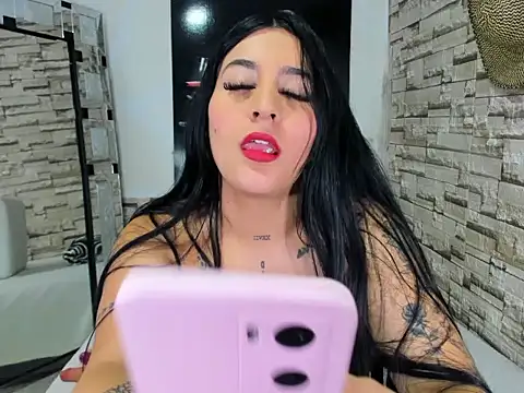 Snapshot of SamiBigAss chatting on May 16, 3:33 pm SamiBigAss online show from May 16, 3:33 pm