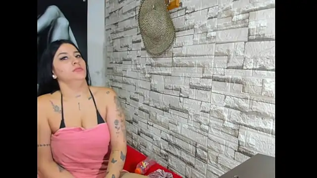 Snapshot of SamiBigAss chatting on May 30, 2:25 pm SamiBigAss online show from May 30, 2:25 pm