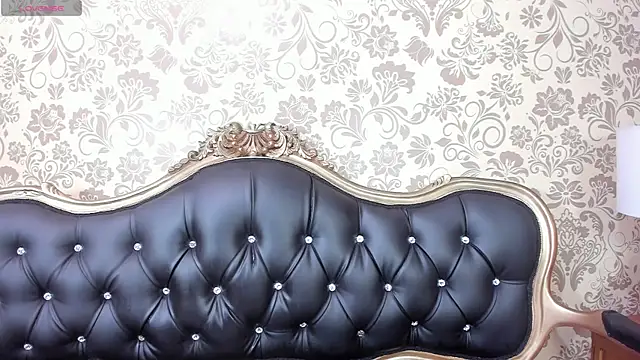 SaharaBailey online show from April 28, 7:41 pm