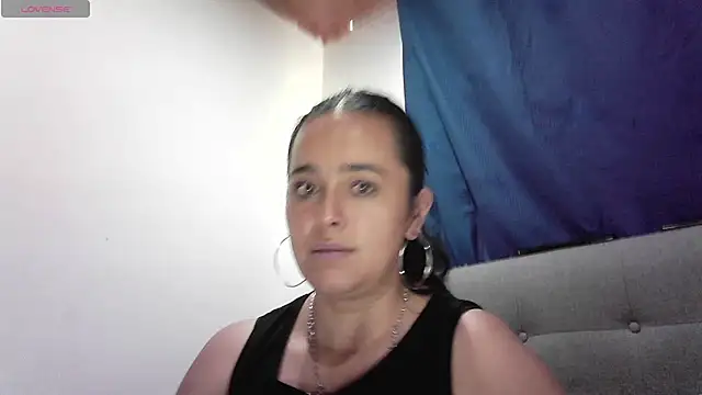 Estefany-magic online show from July 1, 5:02 pm