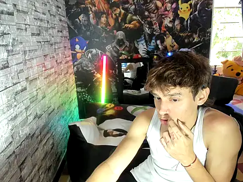 Snapshot of sebas_jusa chatting on July 6, 3:03 pm sebas jusa online show from July 6, 3:03 pm