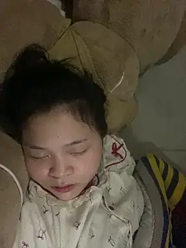 Snapshot of Anne-Rose chatting on April 13, 9:53 pm Anne-Rose online show from April 13, 9:53 pm