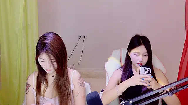 Snapshot of Xiongchumo1120 chatting on April 26, 2:20 am Xiongchumo1120 online show from April 26, 2:20 am
