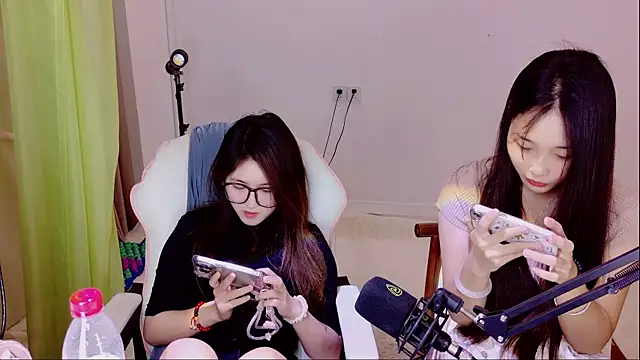 Snapshot of Xiongchumo1120 chatting on May 30, 3:14 am Xiongchumo1120 online show from May 30, 3:14 am