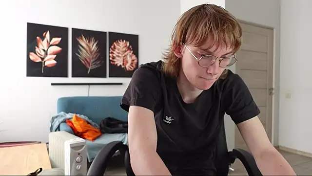 Dave Redmond online show from April 24, 1:57 pm