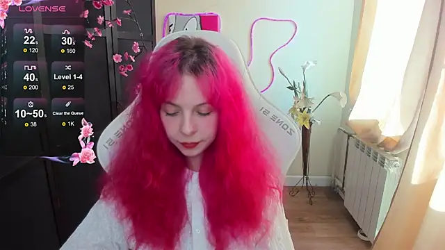 InfernoKitten online show from May 1, 1:10 am