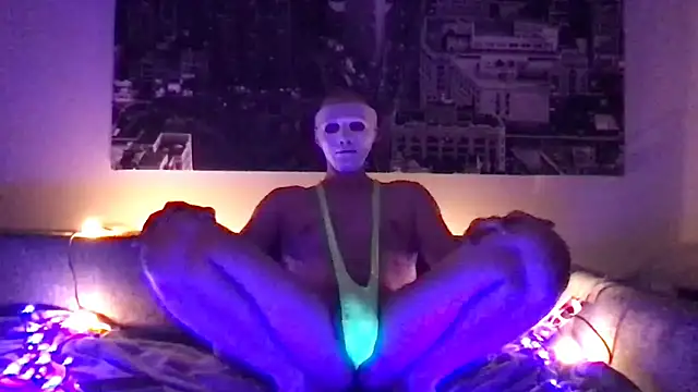 lucky alfie hng online show from April 11, 8:24 pm