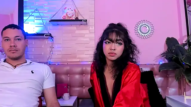 Snapshot of Aronandmoli69 chatting on May 27, 11:35 pm Aronandmoli69 online show from May 27, 11:35 pm