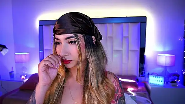 Snapshot of abbymodell1 chatting on July 12, 12:56 am abbymodell1 online show from July 12, 12:56 am