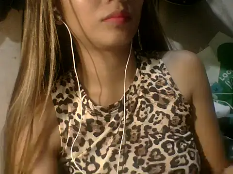 pinayysimple online show from July 15, 3:17 pm